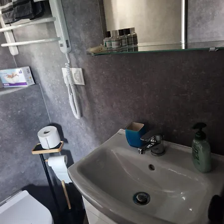 Tiny House Urlaub Uebernachtung * Munster (Darmstadt-Dieburg)